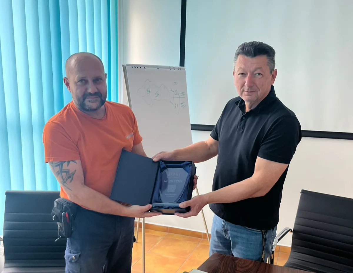 Zaměstnanci v Ditonu