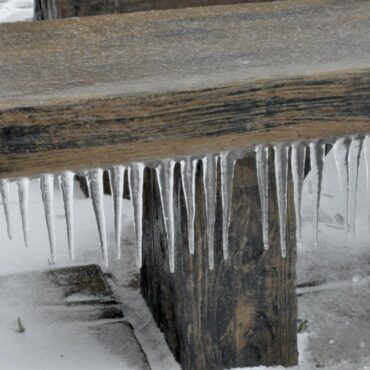 LAVICE TYP FOŠNA 200