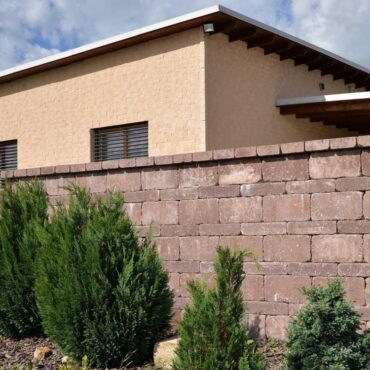 ZDICÍ BLOK HISTORY - ZÁKLADNÍ KÁMEN