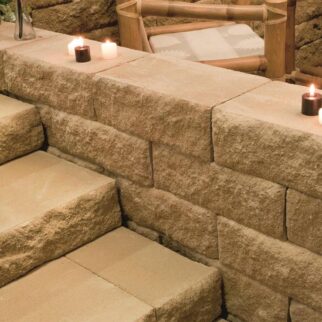 MURÁNO 7 / 25 ZÁKLADNÍ KÁMEN, STŘÍŠKA