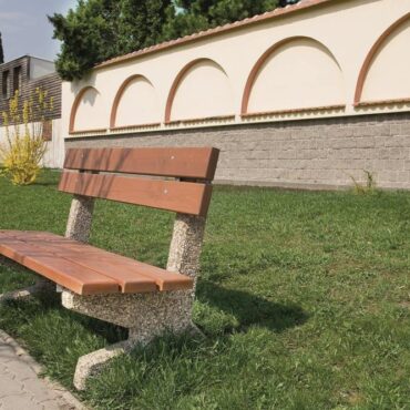 ZAHRADNÍ LAVIČKA S OPĚRADLEM - SEDÁK DŘEVO